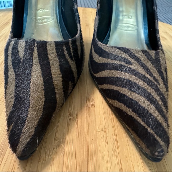 CARLOS Exude Zebra Heel - 8 - Picture 7 of 10